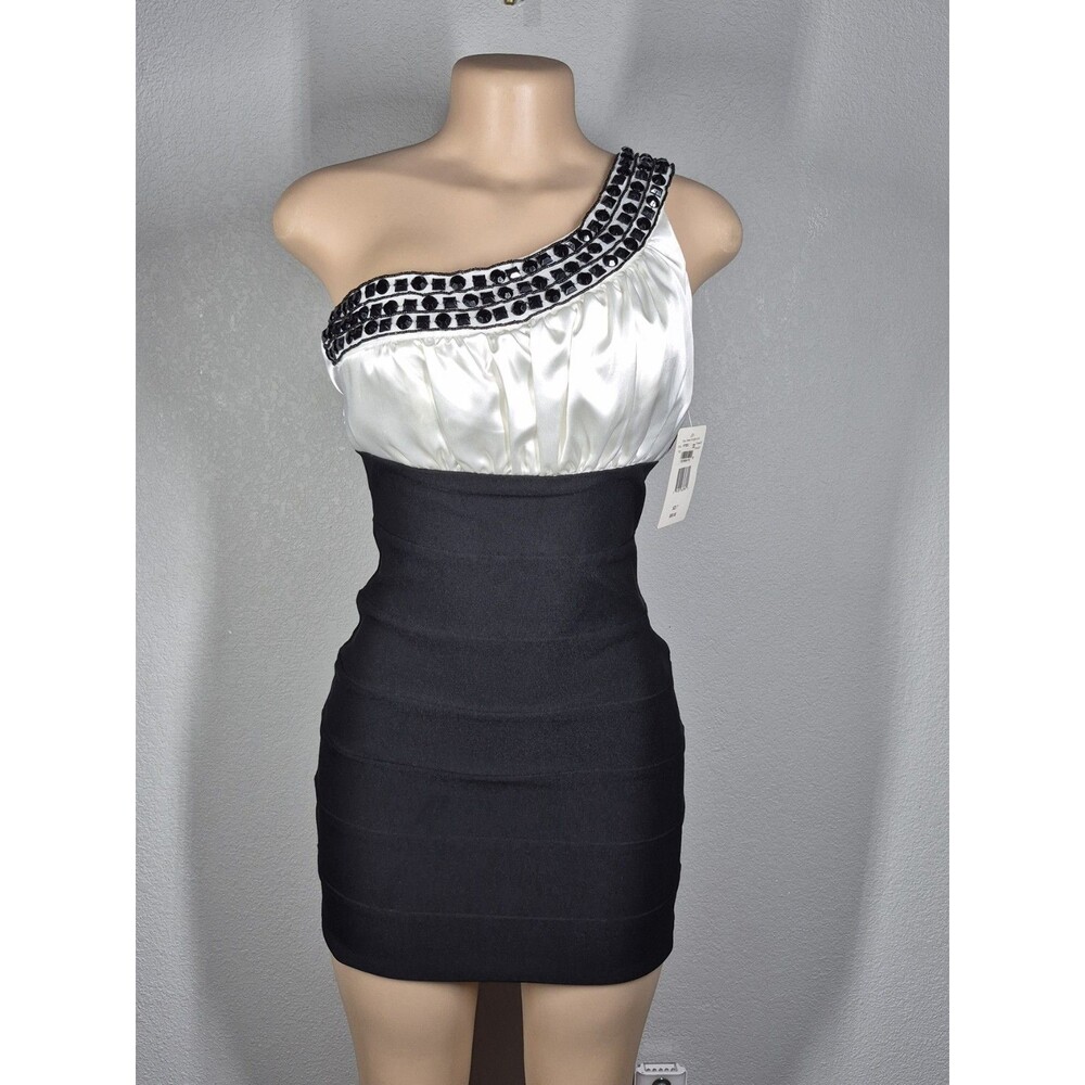 Trick One Sleve Dress With Rhinestone Very Classy And Elegant Size 7